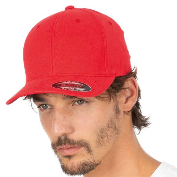 Basic Flexfit Lippis Kaarevalla lipalla Thumbnail