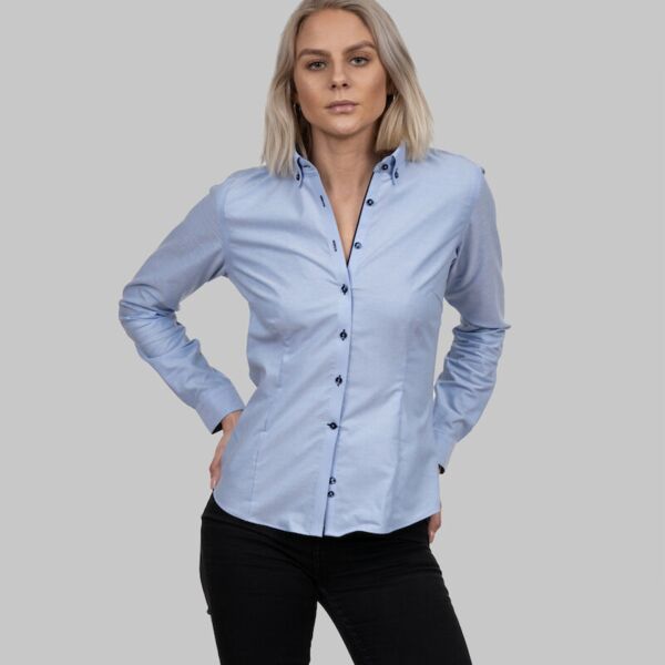 Red Bow 121 Woman Thumbnail